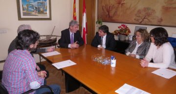 Signatura del conveni entre l’alcalde de Blanes, Miquel Lupiáñez (esquerra) i el president de Nylstar, Alfons Cirera (dreta). Aj.Blanes Signatura del conveni entre l’alcalde de Blanes, Miquel Lupiáñez (esquerra) i el president de Nylstar, Alfons Cirera (dreta). Aj.Blanes