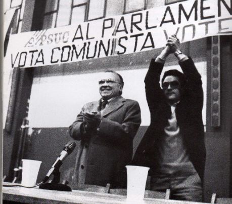 Maxi Antequera al costat de Santiago Carrillo en un acte de PSUC
