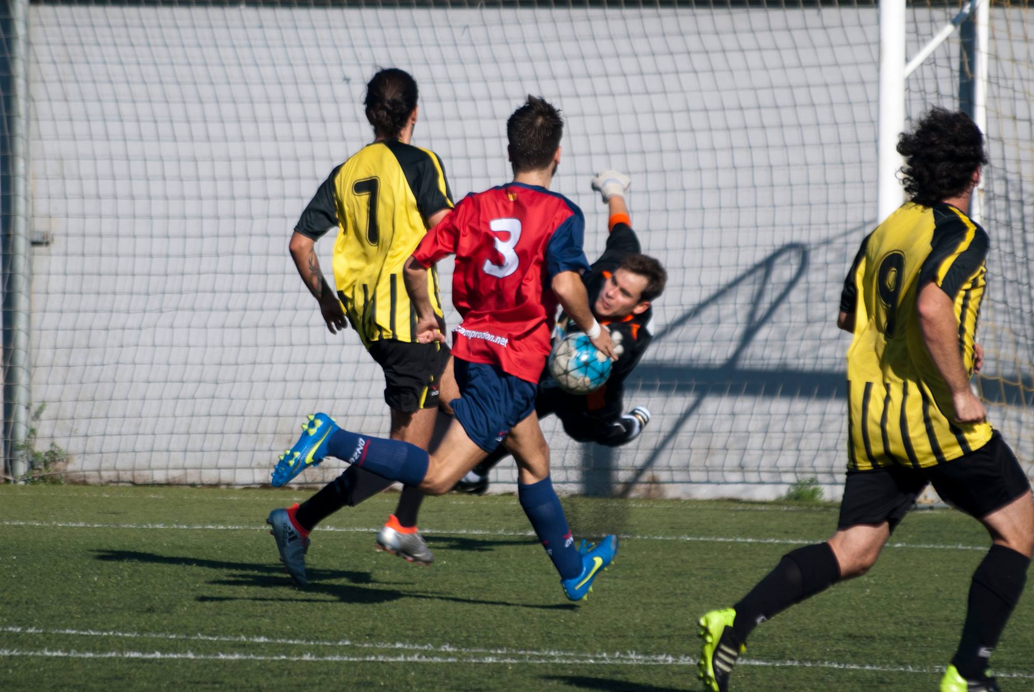 un moment del partit contra el Camprodon. FOTO: Albert Amaya