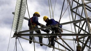 trabajadores-unelco-endesa-620x349