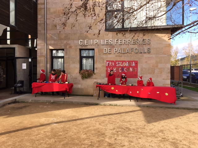 Fira Solidària d'intercanvi a l'escola Les Ferreries. RP