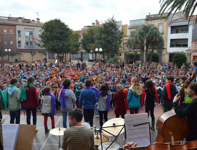 Cantata dels alumnes de les escoles de primària amb motiu de la diada de Santa Cecília. Aj. Malgrat