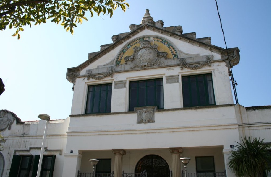 Escola Mare de Déu de Montserrat. Aj. Malgrat
