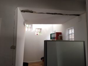 Esquerda a la caserna . RP